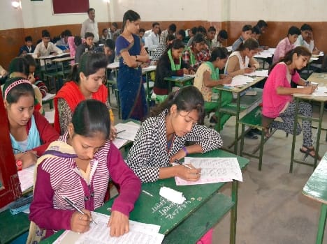Atul Maheshwari scholarship examination in 1122 gave students