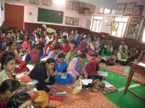 Provide opportunities for children to read