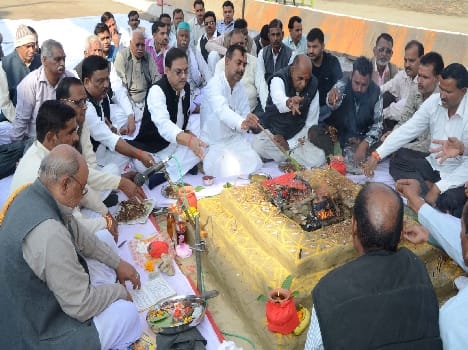 Former MP Mithlesh launched by crushing season