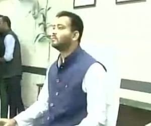 Bihar: tejaswy yadav says no compromise with development