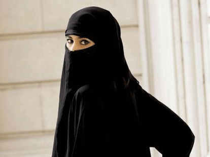 Attack on British Muslims women increases in Paris