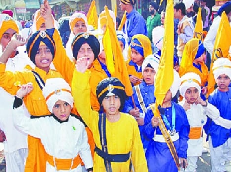 Nagar Kirtan shown skills