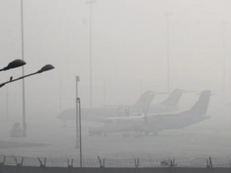 flights cancelled at srinagar airport due to dense fog 
