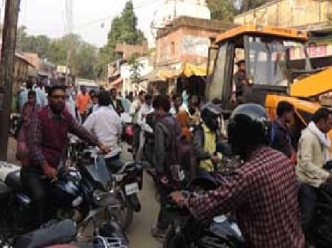 Encroachments were jammed in Gyanp