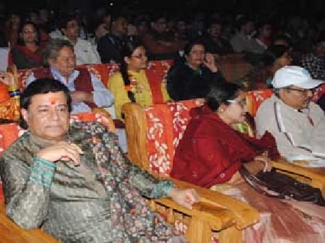 Anup Jalota dedicated spoke, which in India, it is not safe not safe