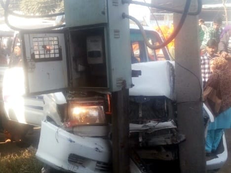 batala, pathankot, nagar kirtan, four, kids, car, hit, injured