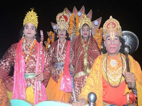 Throne procession out