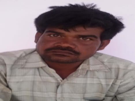 Half a dozen miscreants looted from Highway Truck
