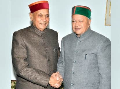 cm virbhadra singh and prem kumar dhumal secret meeting at Oakover Shimla