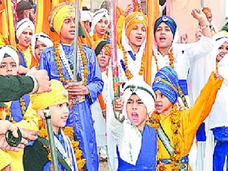 The parkash parv of Guru Nanak Dev celebrated