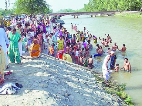Kheda well placed at the confluence of faith dip