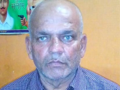 Pakistani Hindu refugee family came for treatment Aligarh.
