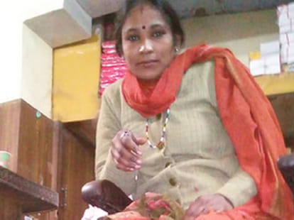 Pakistani Hindu refugee family came for treatment Aligarh.