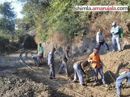 water pipes broken at shimla kalka rail track, train delayed.