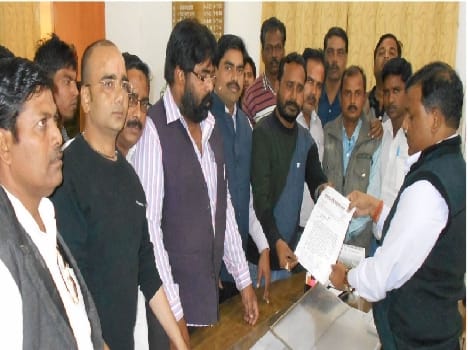  Affiliate Association handed a memorandum to the DM