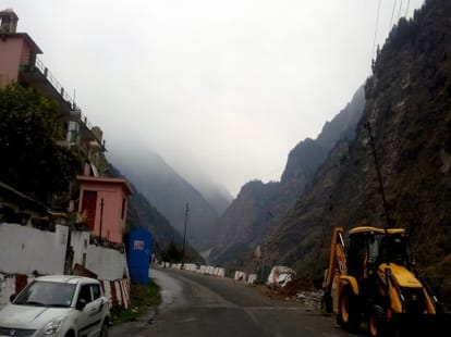 uttarakhand weather update on one click.
