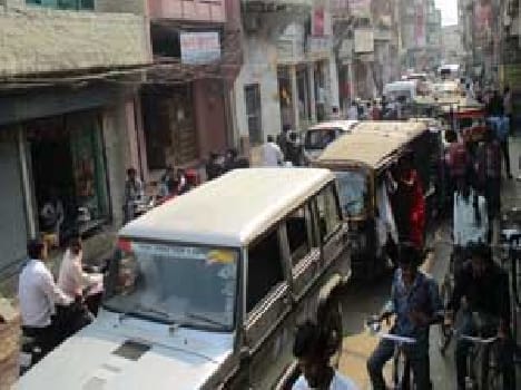 Two hours of jam vehicle crawls