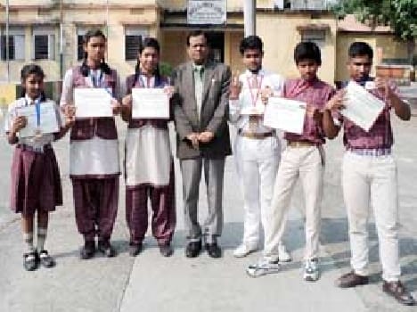DAV 's team won two gold and four silver