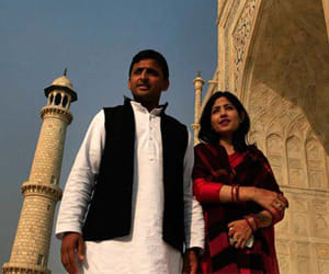 noida girl writes letter to pm modi to fullfill dowry demand