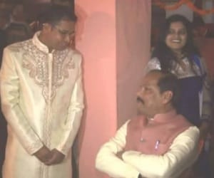 CM Raghubar das arrieved at the wedding of the daughter of housekeeping staff