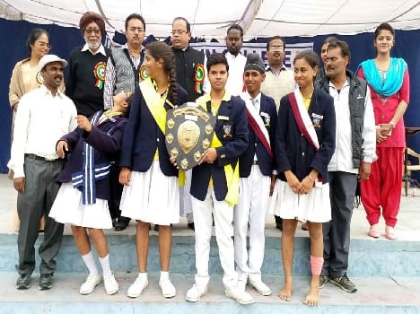 Sports competition Closed