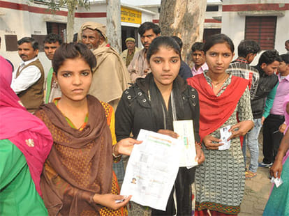 violence in gram panchayat election in uttar pradesh