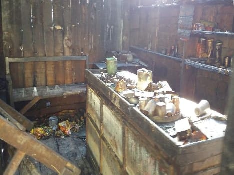 Three stories house burnt at Naggar
