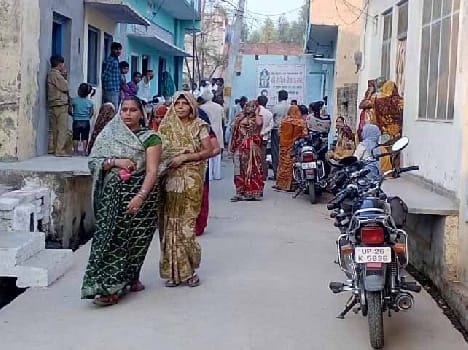VHP leader, two killed