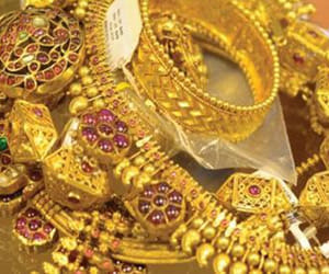 Example of honesty, millions jewelry returned by cleaner Kamla