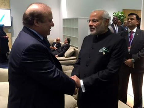 PM Modi meets Nawaz Sharif at UN climate summit in Paris 