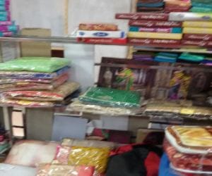 Theft in a mall in Lucknow.