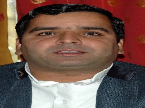 dharmendra kashyap raised the intolerance issue in assembley