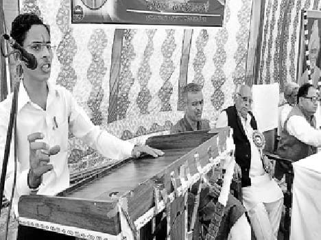 jeba mehboob got first prize in debate
