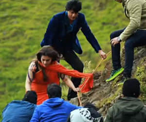 MNS boycotted Shahrukh Khan Dilwale in maharatshra
