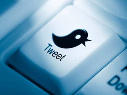suresh prabhu twitter helps one more passenger