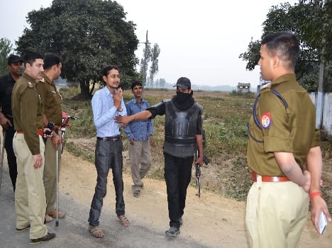 House selling wine salesmen arrested