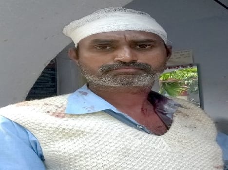 Accountant attempted to rob the cash , wounded