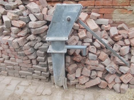 Many pumps remain poor