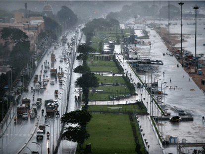 many people of UP stranded in Chennai.