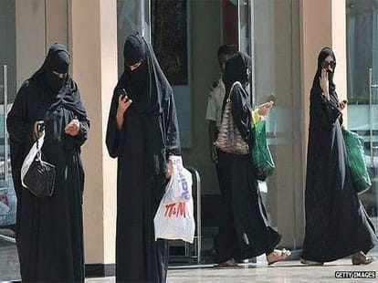 first time women contest in election in saudi arabia
