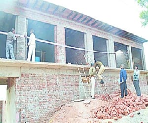 break on development and construction work of municipal corporation
