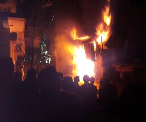 Dental College Spirit lamp exploded three students burn
