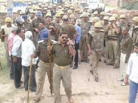 Thanadhyksh including 16 policemen suspended