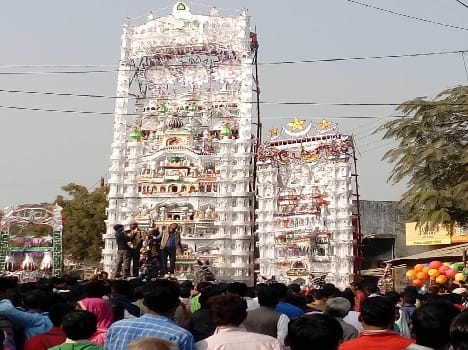 Tajia were buried in sad atmosphere , the procession turned out