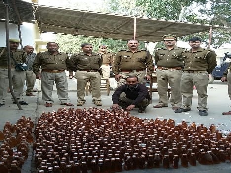 police arrested a man with the drinks of hariyana state