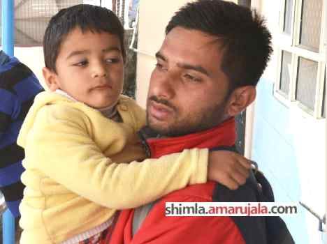 car accident at solan, a person saved his son life.