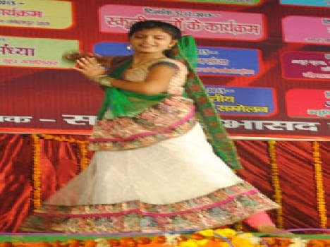 Festival dancers went on the rock