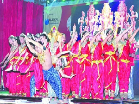 book lovers descended in fair