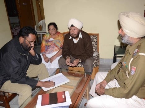 amritsar, majithia, home, near, loot, family, tide