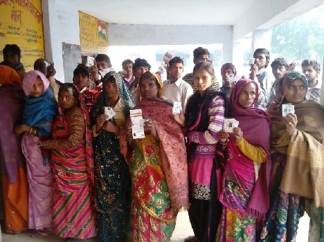  74 percent voted in Jalesar-Avagdh